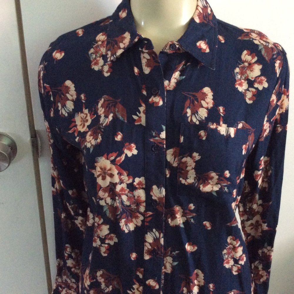 Sophie Rue Button Down Floral Dress shirt size small NWT